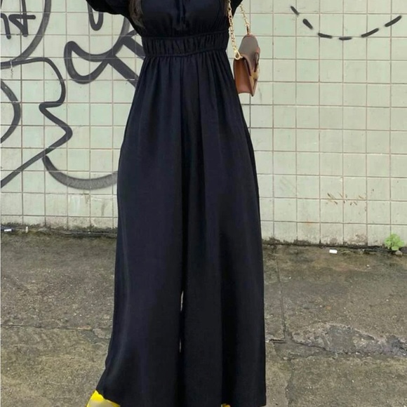 Clothing - Picture 7 of 11